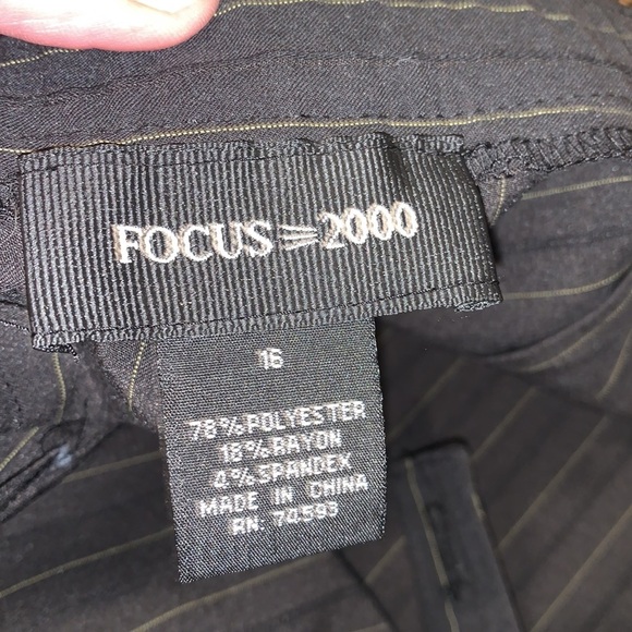 NWT Focus 2000 Wide Leg Slacks.  Size 16.  Classic Pin Stripe.  Black/White - Picture 7 of 7